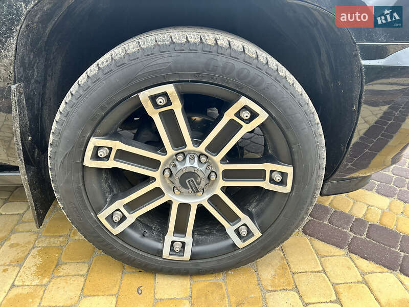 Внедорожник / Кроссовер Cadillac Escalade 2008 в Киеве