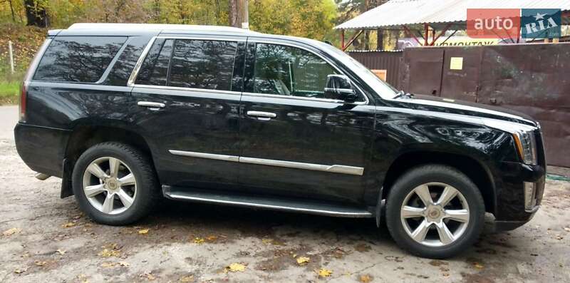 Позашляховик / Кросовер Cadillac Escalade 2017 в Києві