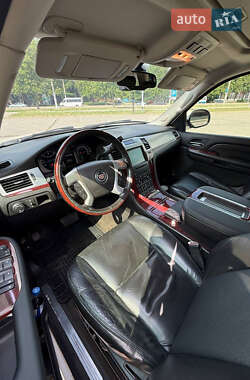 Внедорожник / Кроссовер Cadillac Escalade 2007 в 