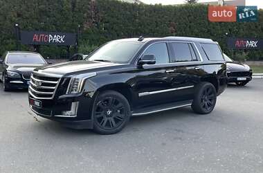 Внедорожник / Кроссовер Cadillac Escalade 2014 в Киеве