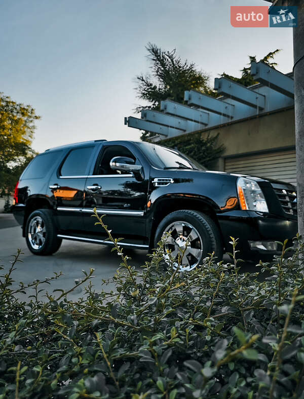 Внедорожник / Кроссовер Cadillac Escalade 2007 в Одессе фото 18 Внедорожник / Кроссовер Cadillac Escalade 2007 в Одессе