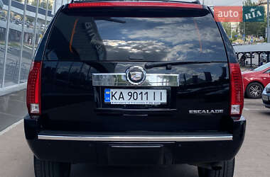 Внедорожник / Кроссовер Cadillac Escalade 2008 в 