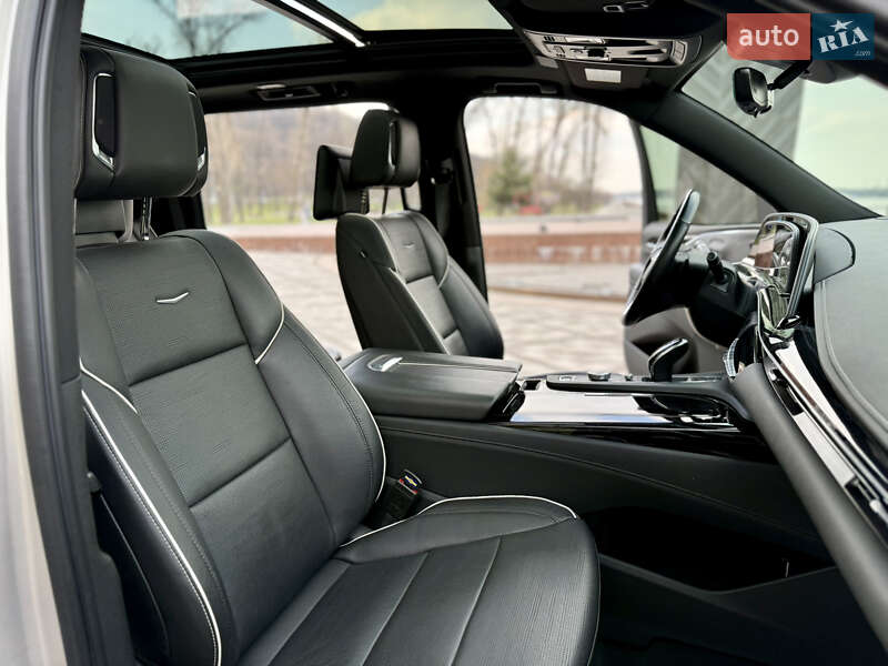 Внедорожник / Кроссовер Cadillac Escalade 2020 в Киеве