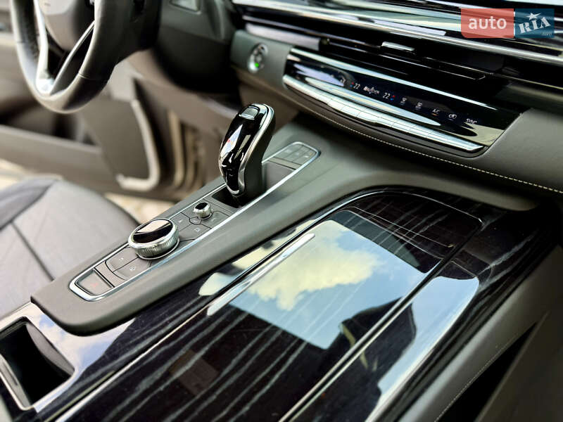 Внедорожник / Кроссовер Cadillac Escalade 2020 в Киеве