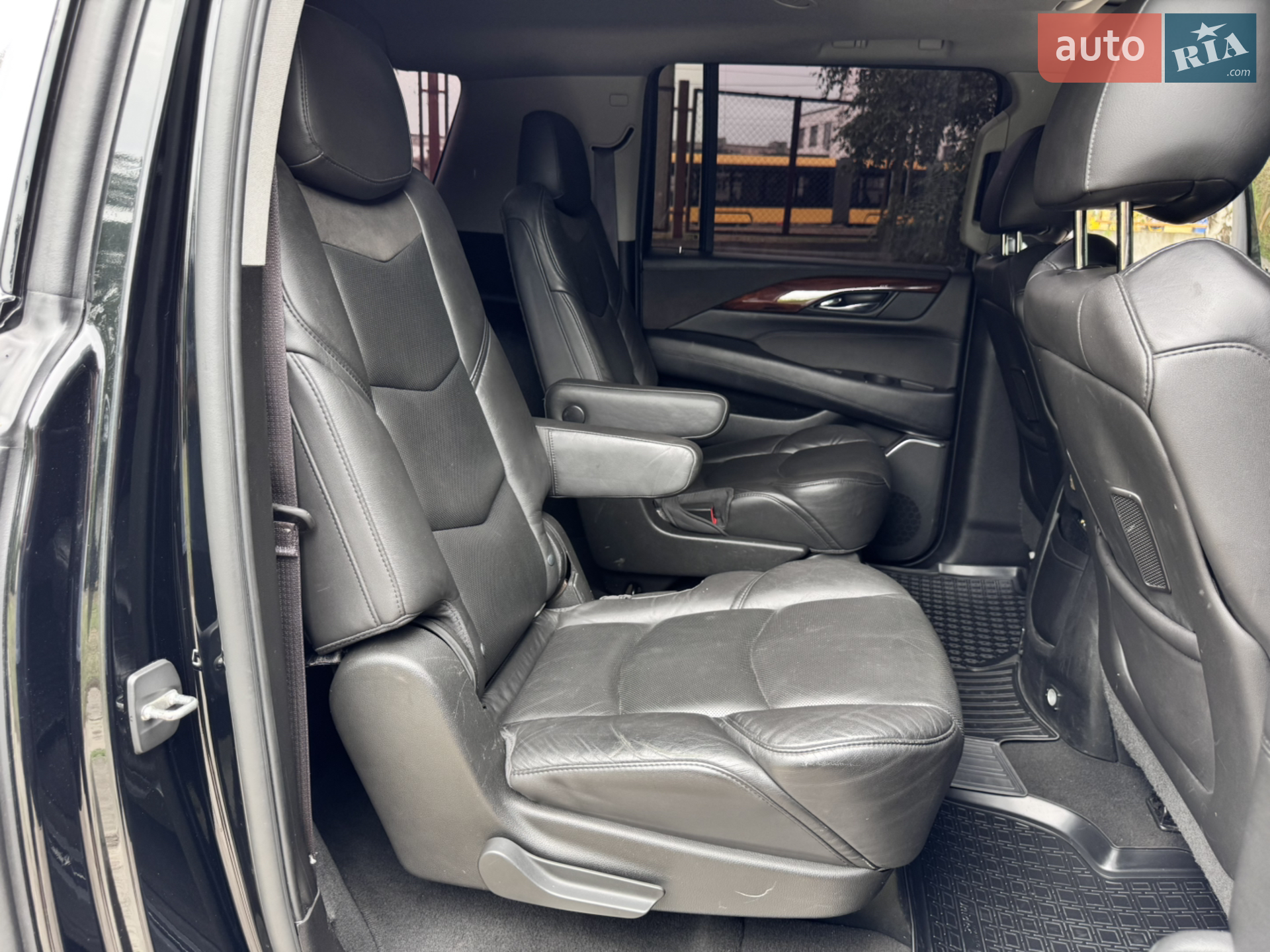 2016 Cadillac Escalade - мініатюра 24