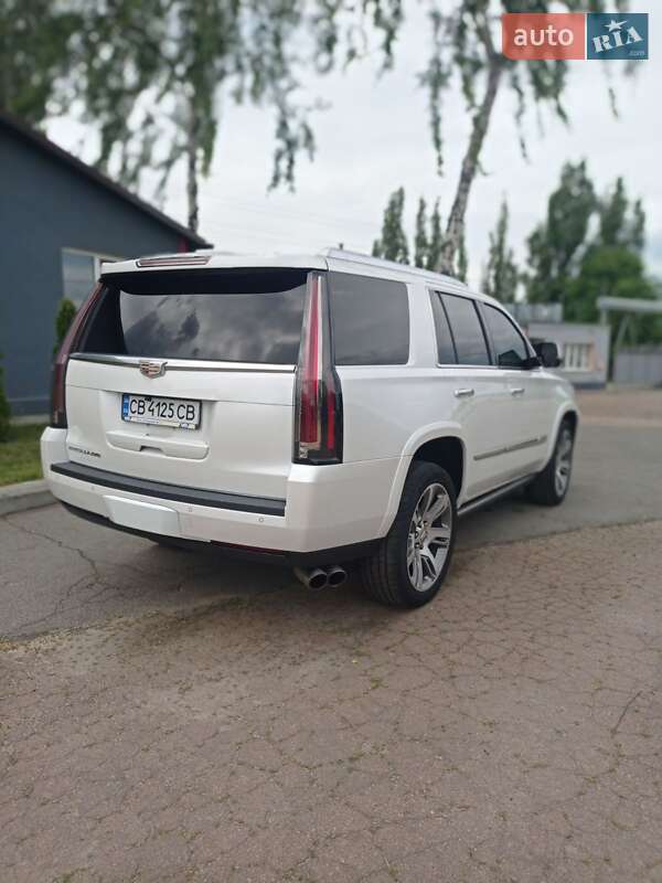 Позашляховик / Кросовер Cadillac Escalade 2016 в Чернігові фото 5 Позашляховик / Кросовер Cadillac Escalade 2016 в Чернігові