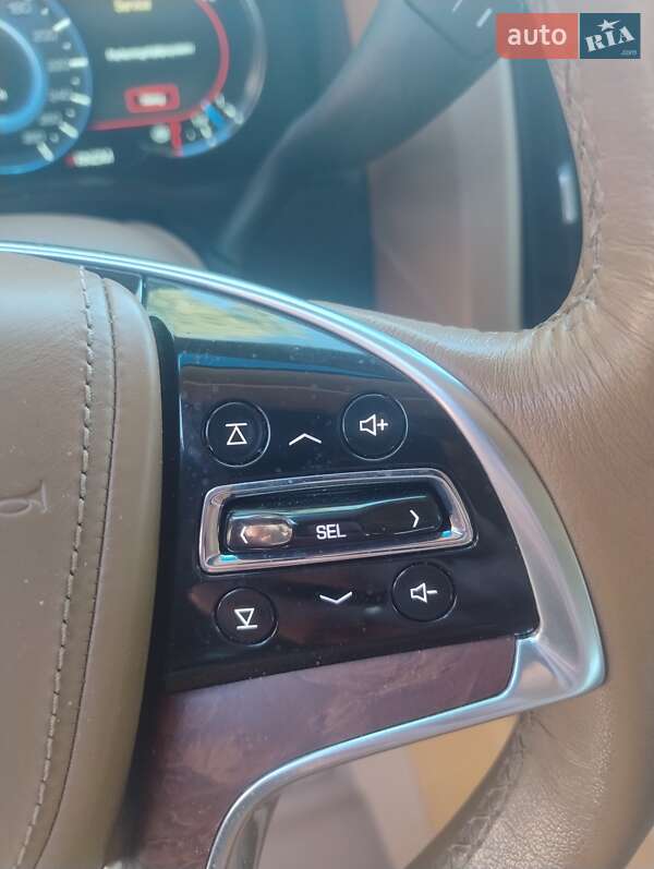 Позашляховик / Кросовер Cadillac Escalade 2016 в Чернігові фото 40 Позашляховик / Кросовер Cadillac Escalade 2016 в Чернігові