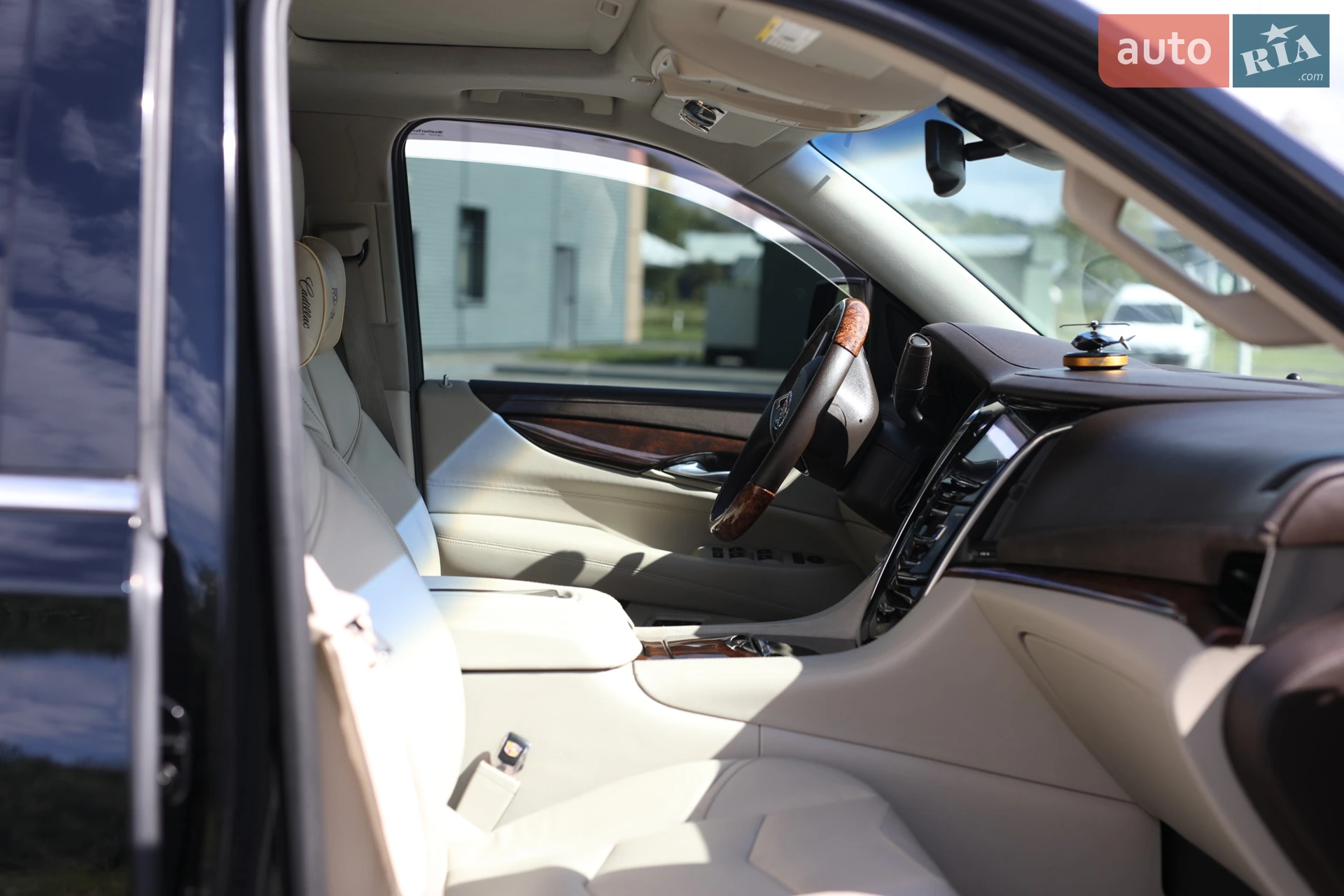 2014 Cadillac Escalade - мініатюра 11
