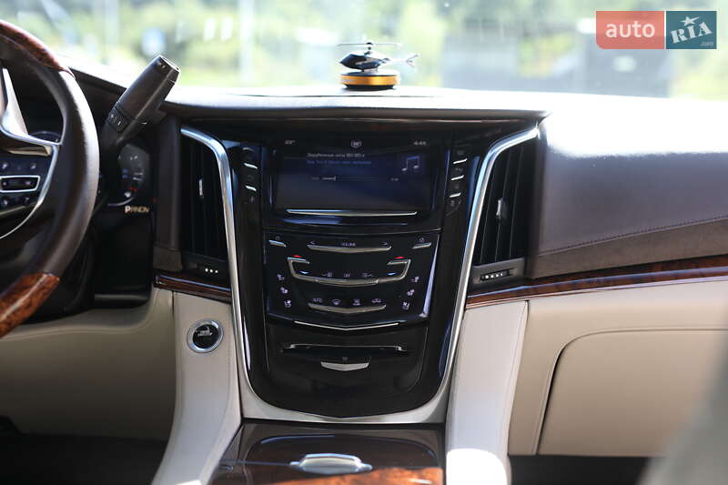 Внедорожник / Кроссовер Cadillac Escalade 2014 в Львове фото 17 Внедорожник / Кроссовер Cadillac Escalade 2014 в Львове