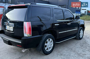 Внедорожник / Кроссовер Cadillac Escalade 2006 в 