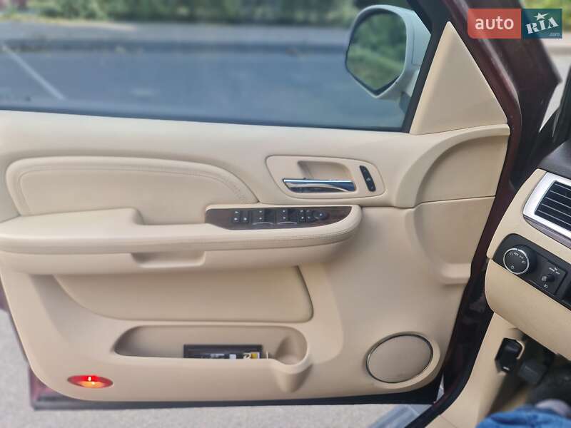 Позашляховик / Кросовер Cadillac Escalade 2008 в Києві