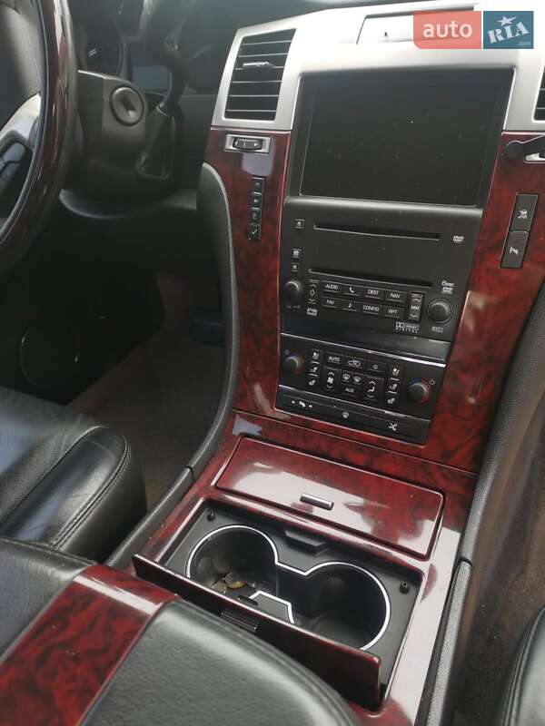 Внедорожник / Кроссовер Cadillac Escalade 2008 в Киеве