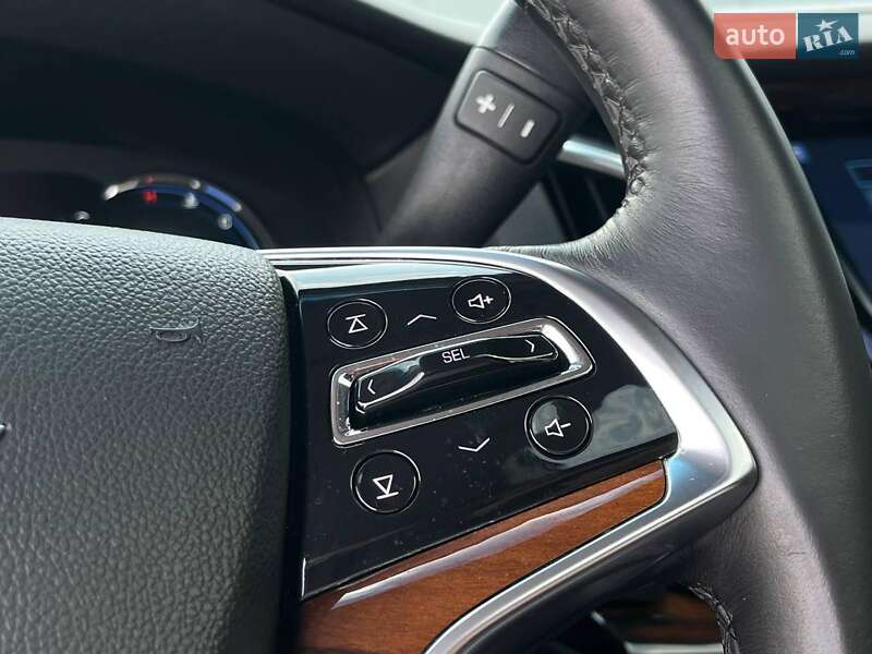 Внедорожник / Кроссовер Cadillac Escalade 2017 в Львове