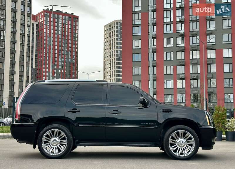 Позашляховик / Кросовер Cadillac Escalade 2007 в Києві