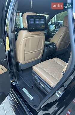 Внедорожник / Кроссовер Cadillac Escalade 2022 в 