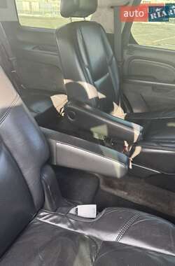 Лимузин Cadillac Escalade 2008 в 