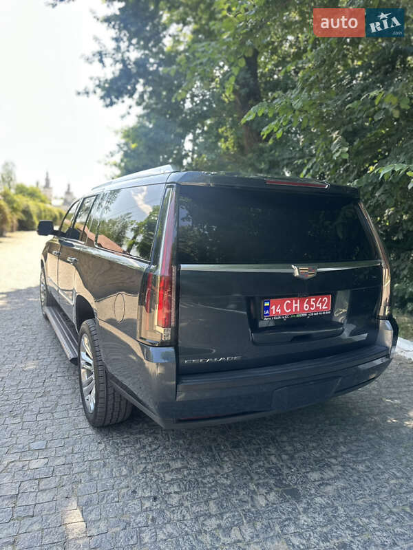 Позашляховик / Кросовер Cadillac Escalade 2018 в Чернівцях фото 12 Позашляховик / Кросовер Cadillac Escalade 2018 в Чернівцях