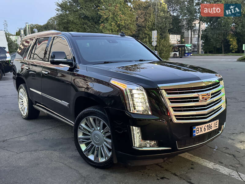 Внедорожник / Кроссовер Cadillac Escalade 2016 в Хмельницком