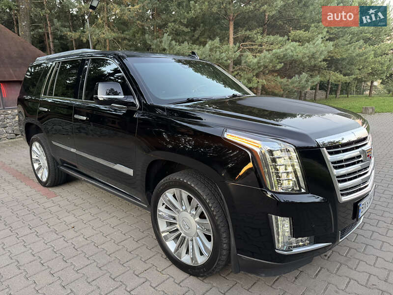 Внедорожник / Кроссовер Cadillac Escalade 2016 в Хмельницком