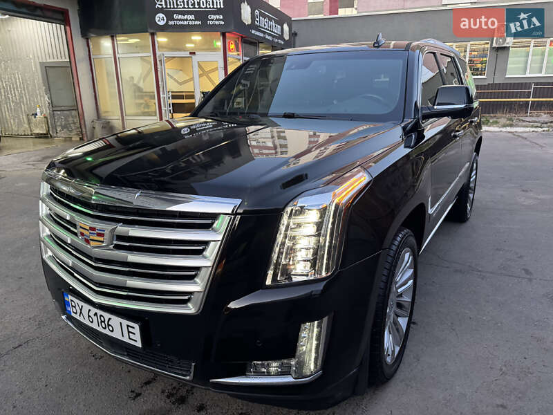 Внедорожник / Кроссовер Cadillac Escalade 2016 в Хмельницком