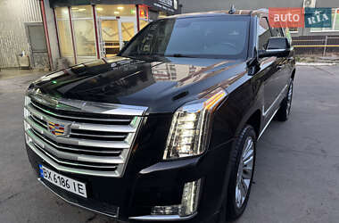 Внедорожник / Кроссовер Cadillac Escalade 2016 в 