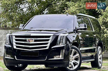 Позашляховик / Кросовер Cadillac Escalade 2016 в Києві