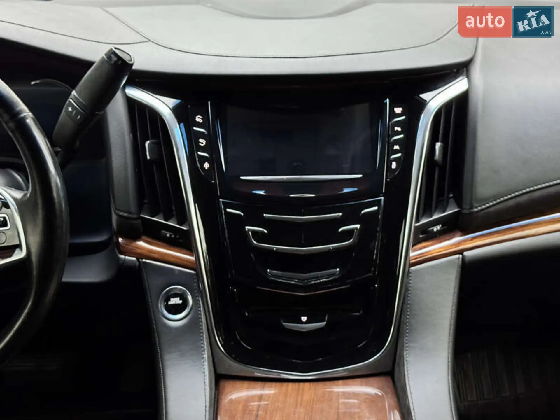 2016 Cadillac Escalade - мініатюра 19