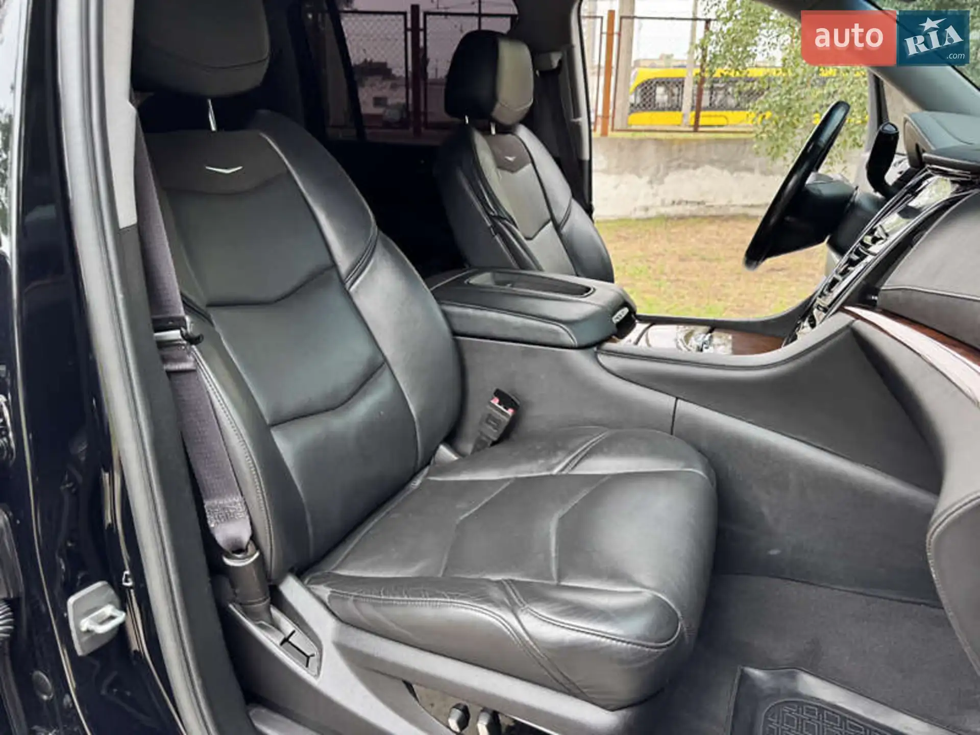 2016 Cadillac Escalade - мініатюра 21