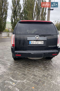 Внедорожник / Кроссовер Cadillac Escalade 2007 в 