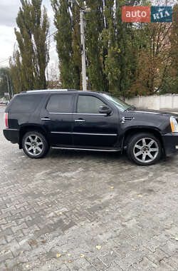 Внедорожник / Кроссовер Cadillac Escalade 2007 в 
