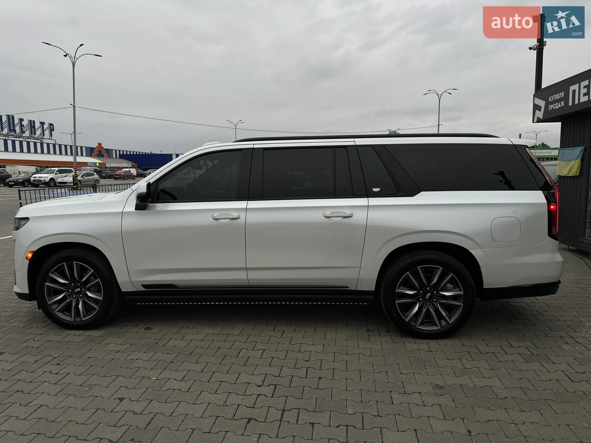 2021 Cadillac Escalade - мініатюра 9