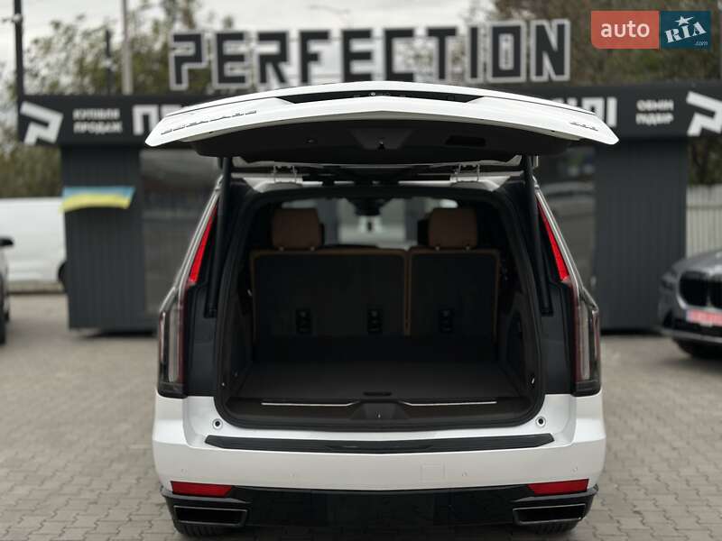 Внедорожник / Кроссовер Cadillac Escalade 2021 в Черновцах