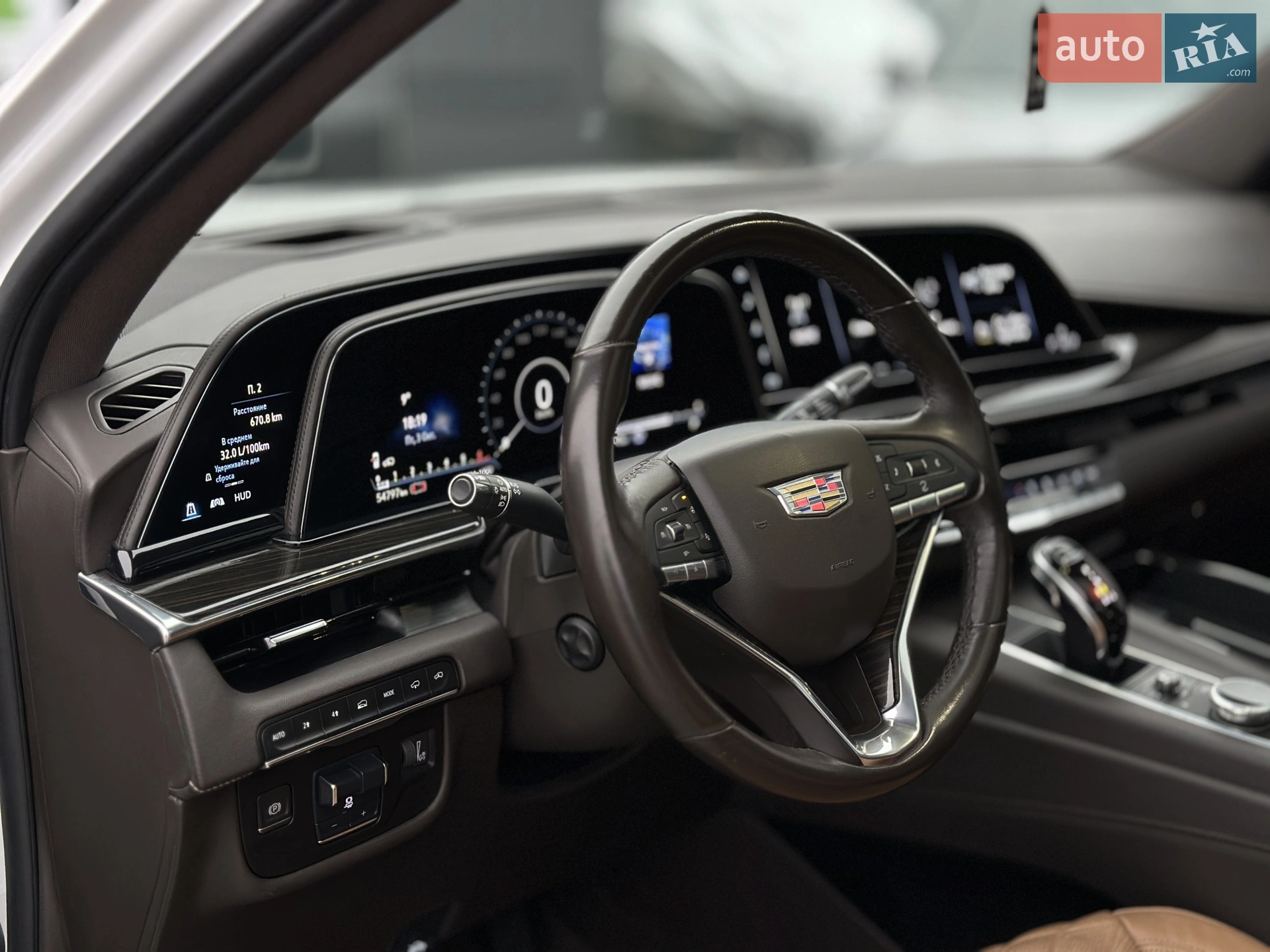 2021 Cadillac Escalade - мініатюра 45