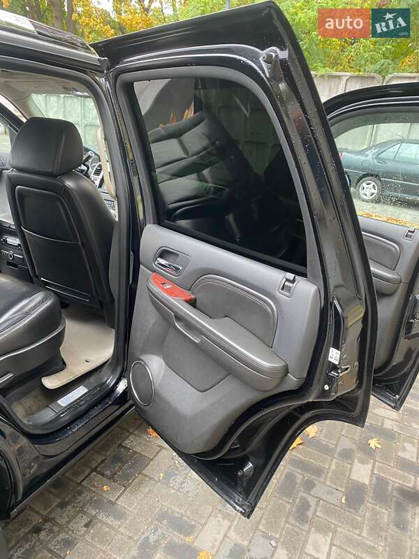 Позашляховик / Кросовер Cadillac Escalade 2008 в Дніпрі фото 10 Позашляховик / Кросовер Cadillac Escalade 2008 в Дніпрі