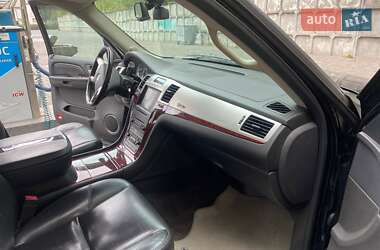 Внедорожник / Кроссовер Cadillac Escalade 2008 в 