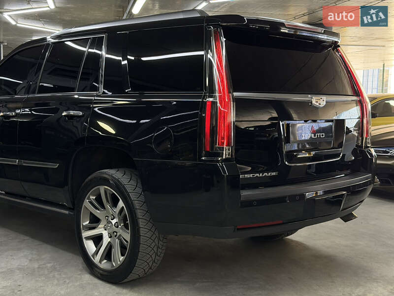 Внедорожник / Кроссовер Cadillac Escalade 2015 в Одессе