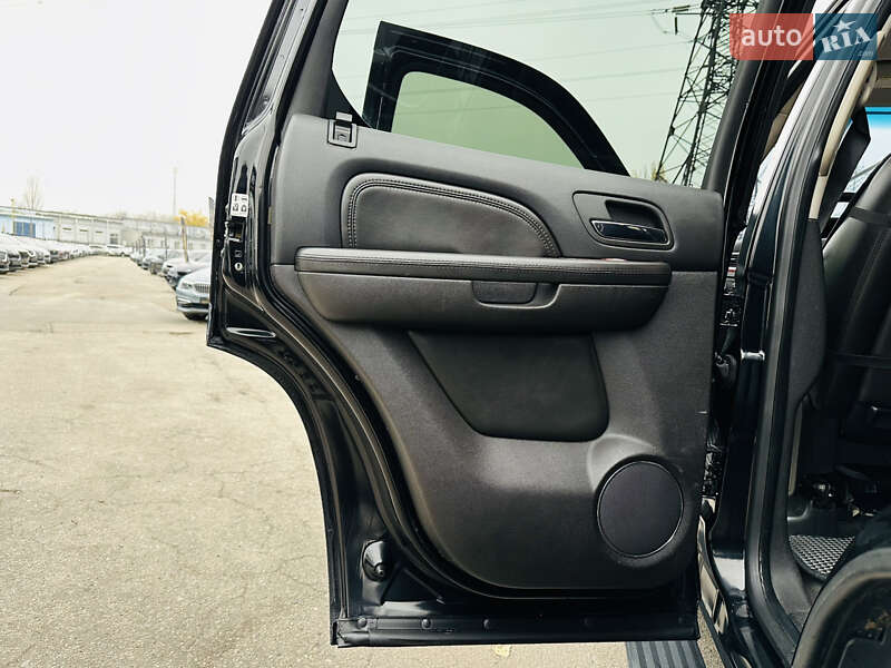 Позашляховик / Кросовер Cadillac Escalade 2008 в Харкові