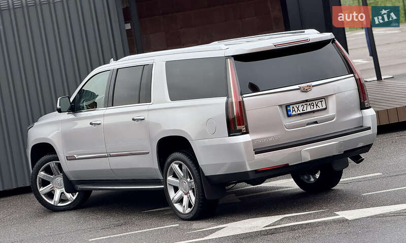 Позашляховик / Кросовер Cadillac Escalade 2016 в Києві фото 15 Позашляховик / Кросовер Cadillac Escalade 2016 в Києві