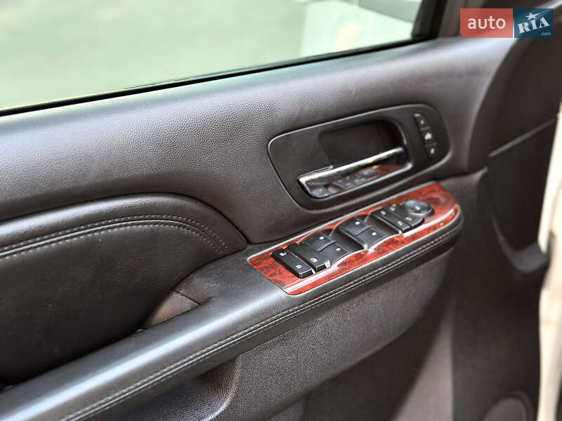 Позашляховик / Кросовер Cadillac Escalade 2013 в Тернополі фото 32 Позашляховик / Кросовер Cadillac Escalade 2013 в Тернополі