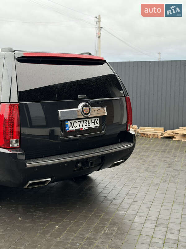 Внедорожник / Кроссовер Cadillac Escalade 2013 в Луцке фото 17 Внедорожник / Кроссовер Cadillac Escalade 2013 в Луцке