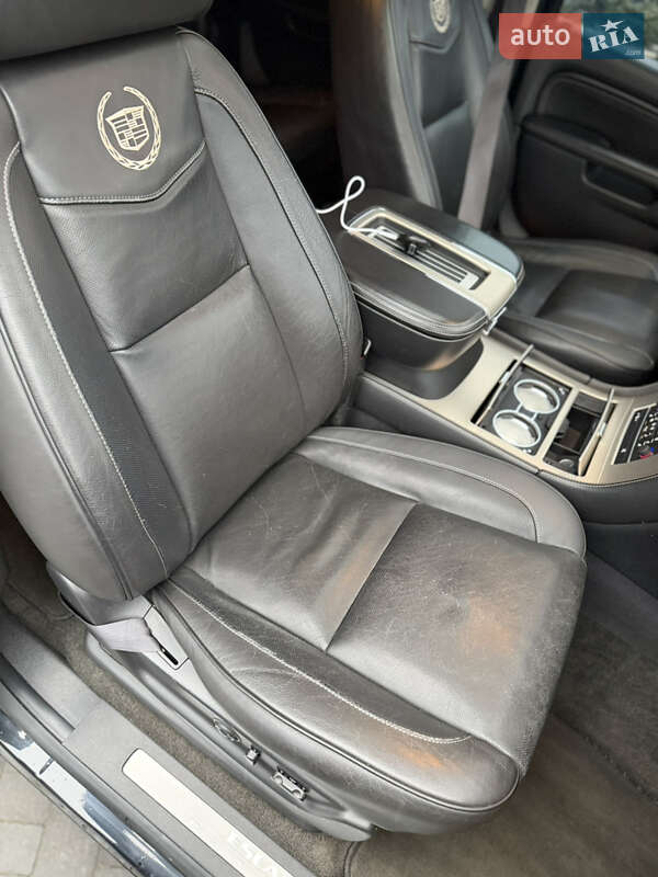 Внедорожник / Кроссовер Cadillac Escalade 2013 в Луцке фото 55 Внедорожник / Кроссовер Cadillac Escalade 2013 в Луцке