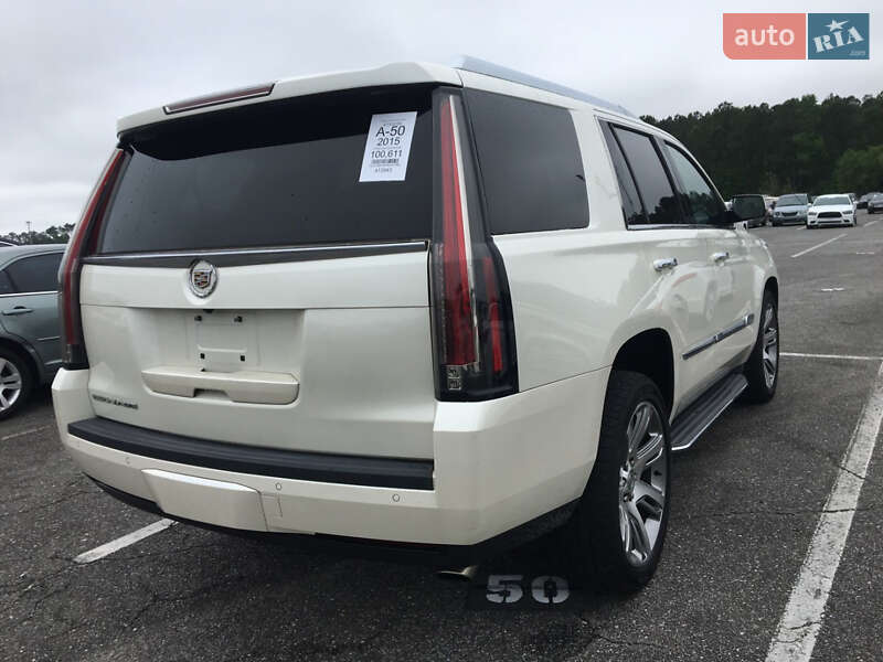 Внедорожник / Кроссовер Cadillac Escalade 2014 в Коростене