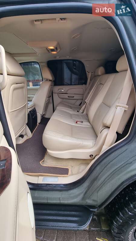 Внедорожник / Кроссовер Cadillac Escalade 2007 в Виннице фото 12 Внедорожник / Кроссовер Cadillac Escalade 2007 в Виннице
