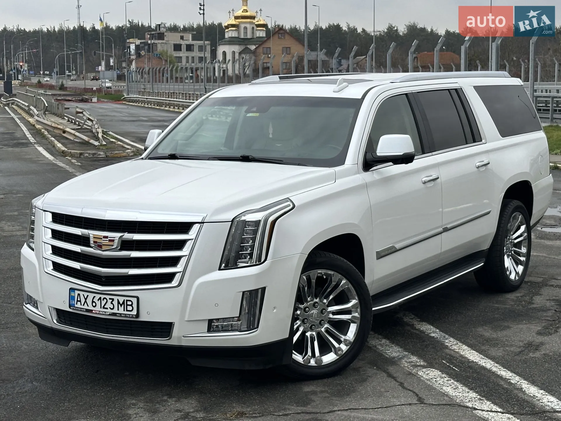 2018 Cadillac Escalade - фото 1