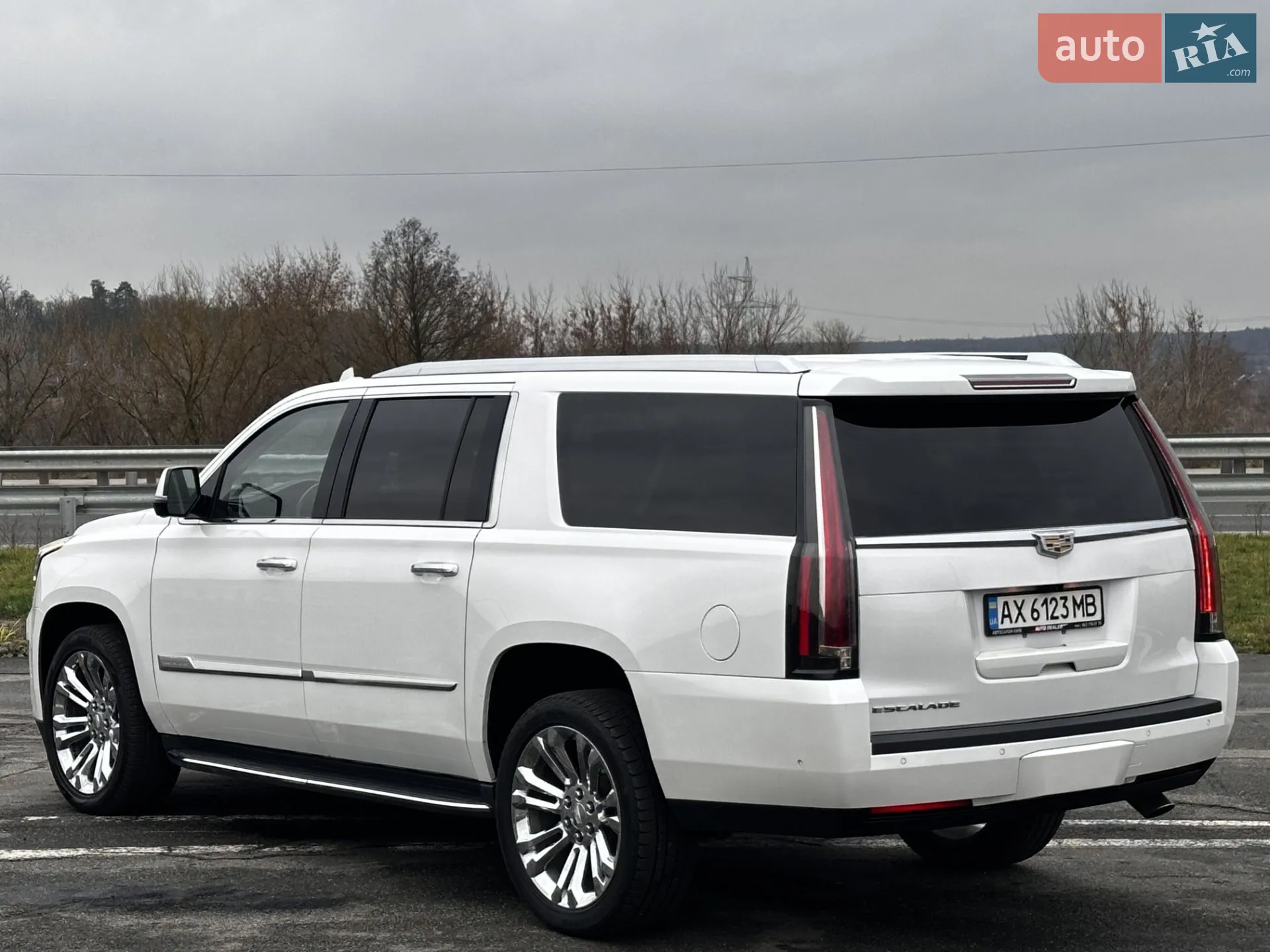 2018 Cadillac Escalade - мініатюра 21