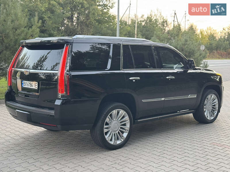 Внедорожник / Кроссовер Cadillac Escalade 2016 в Хмельницком