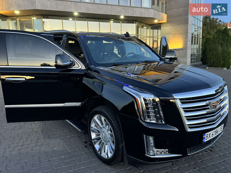 Внедорожник / Кроссовер Cadillac Escalade 2016 в Хмельницком