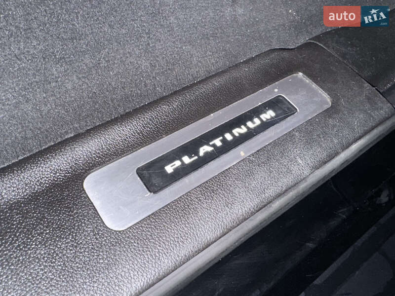 Внедорожник / Кроссовер Cadillac Escalade 2016 в Хмельницком