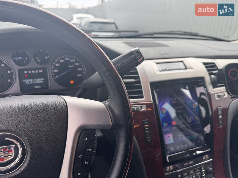 Внедорожник / Кроссовер Cadillac Escalade 2007 в Хмельницком фото 12 Внедорожник / Кроссовер Cadillac Escalade 2007 в Хмельницком