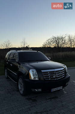 Позашляховик / Кросовер Cadillac Escalade 2011 в Львові